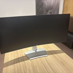 34 Inch Dell Curved Monitor. 