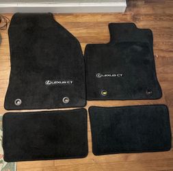 Lexus CT200h OEM carpet floor mats