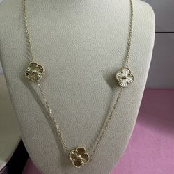 10k Floral  Necklace 