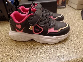 Girls Shoes Size 3.5 Brand New