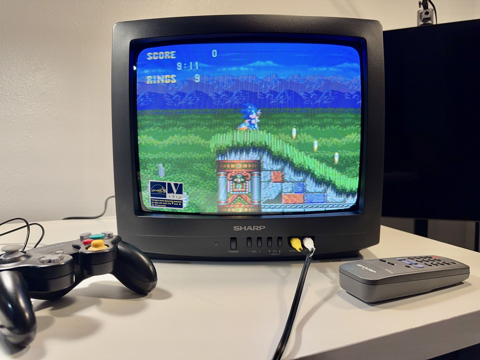 Sharp 13N-M100B 13” CRT TV – Perfect for Retro Gaming