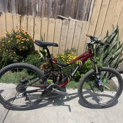 FOX Mountain Bikes Specialized 
