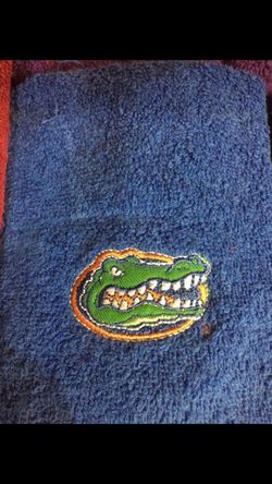 Gators wash towel