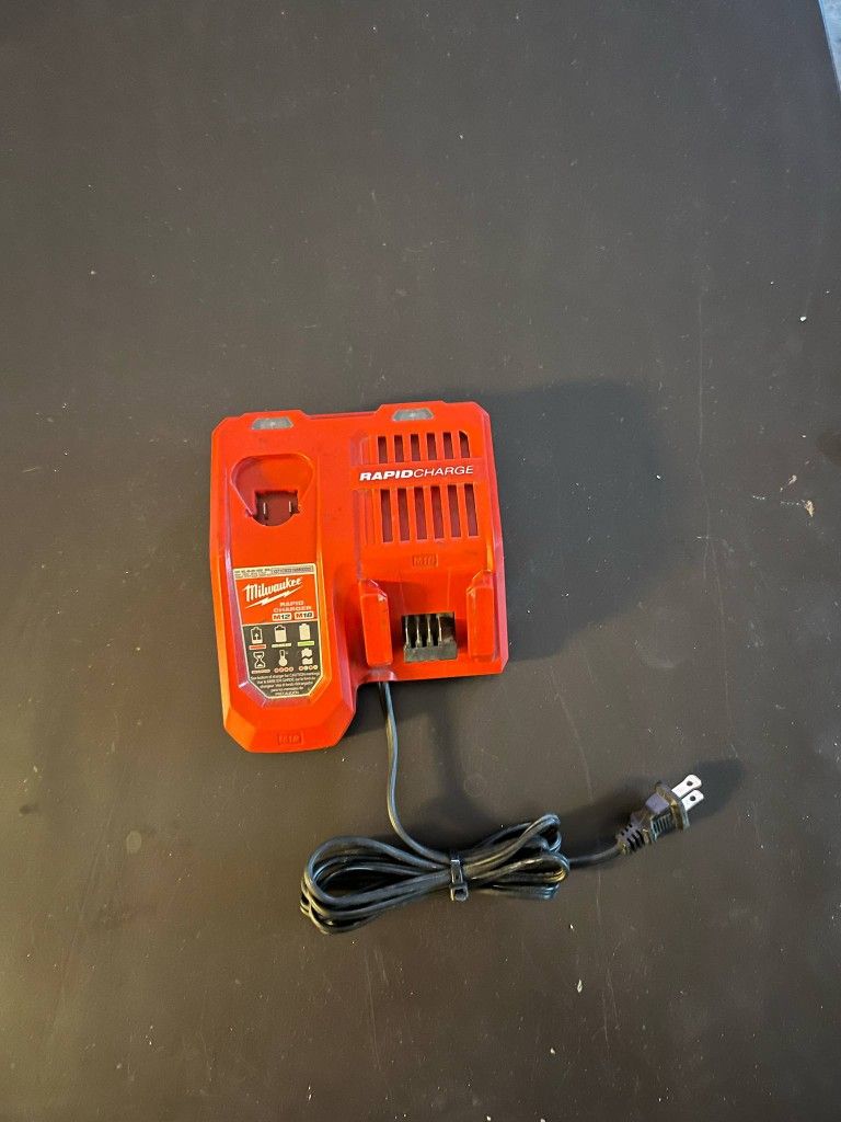 Milwaukee M18 M12 Rapid Charger $45 Firme Precio