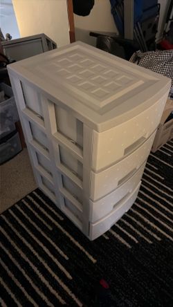 Living Story 4-Drawer Storage Tower