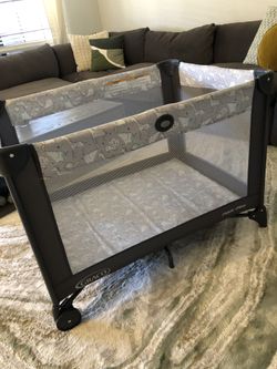 Graco Pack n Play Portable Playard (North Scottsdale)