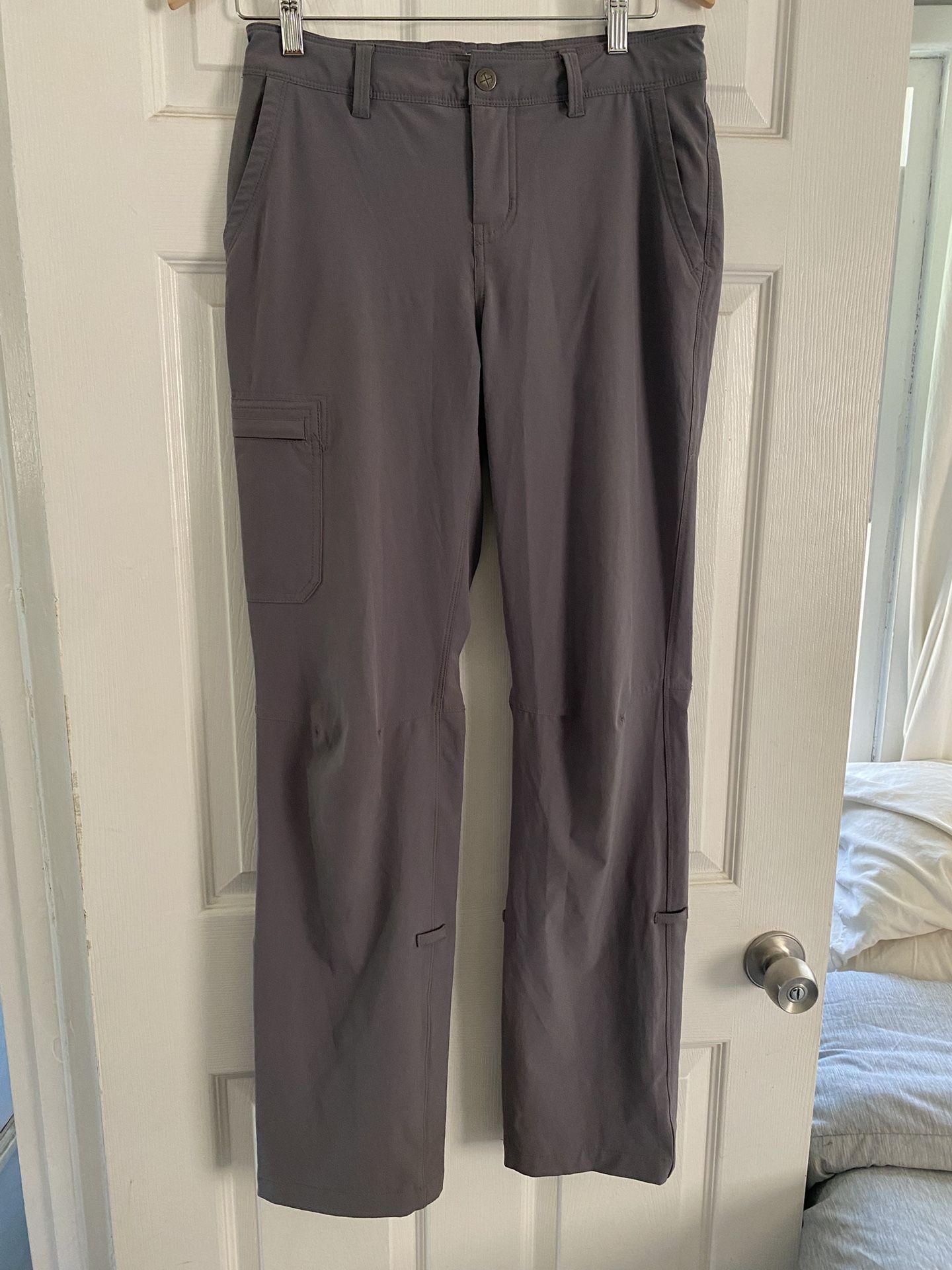 NEW REI Women’s Hiking Pants Size 2 Color Gray