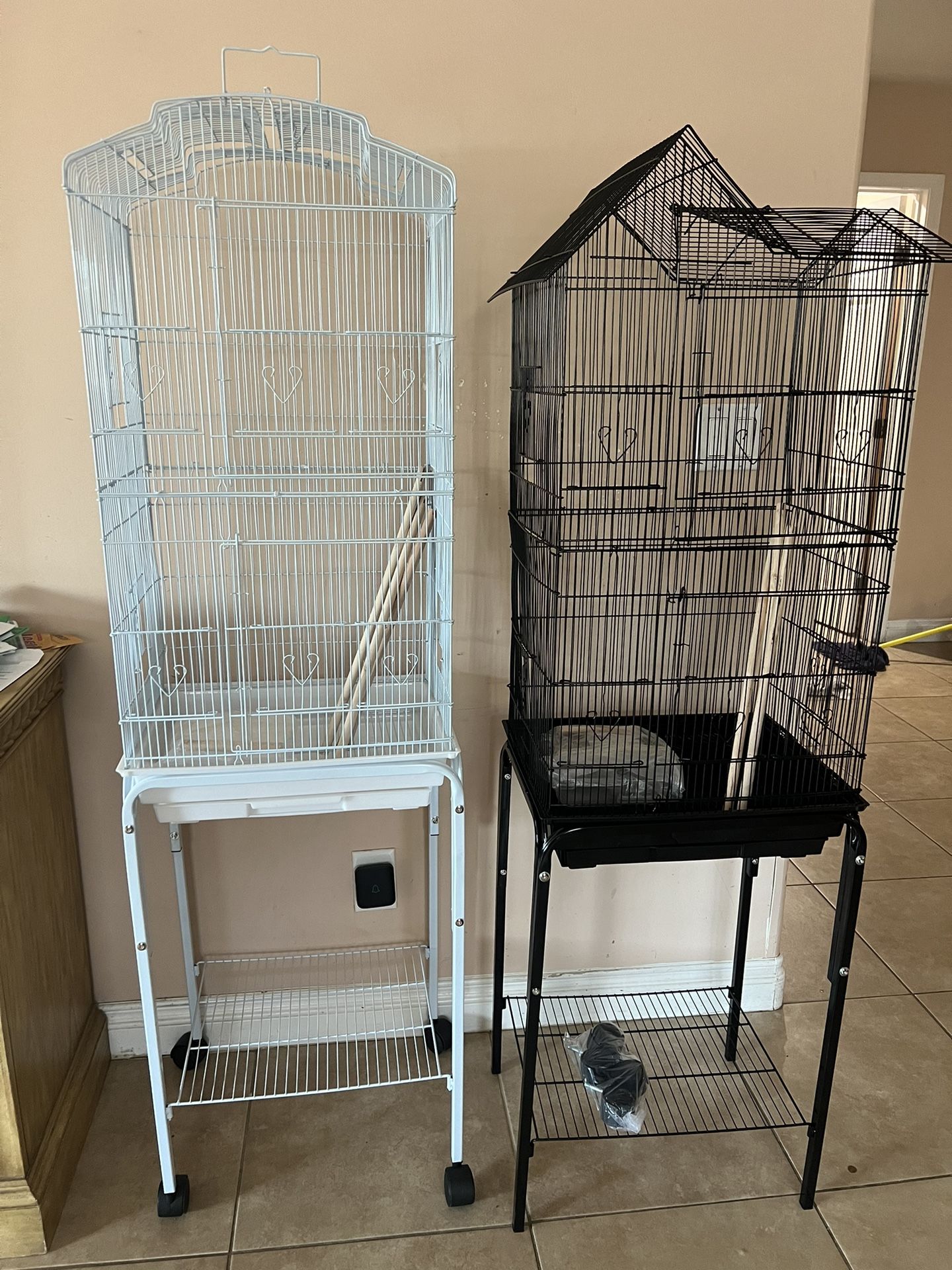 Bird Cages With Rolling Stand