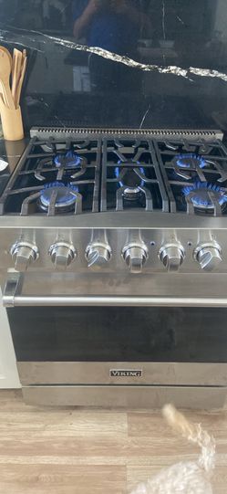 30” inches 5 burners VIKING STOVE
