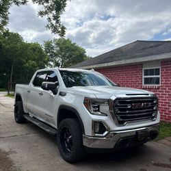 Clean tittle 1 owner Good condition everything works good no problems V8 5.3 130k miles Leather interior «ver datos contacto» Tittle in hand ONLY CASH