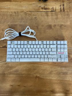 Redragon gaming keyboard model k552w rgb