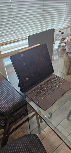 Ipad Pro Latest Generation 2022 .