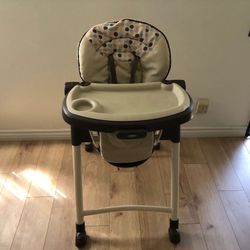 Graco Padded adjustable Highchair
