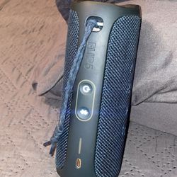 JBL Speaker Flip 5 Works Great Great Condition  $30
