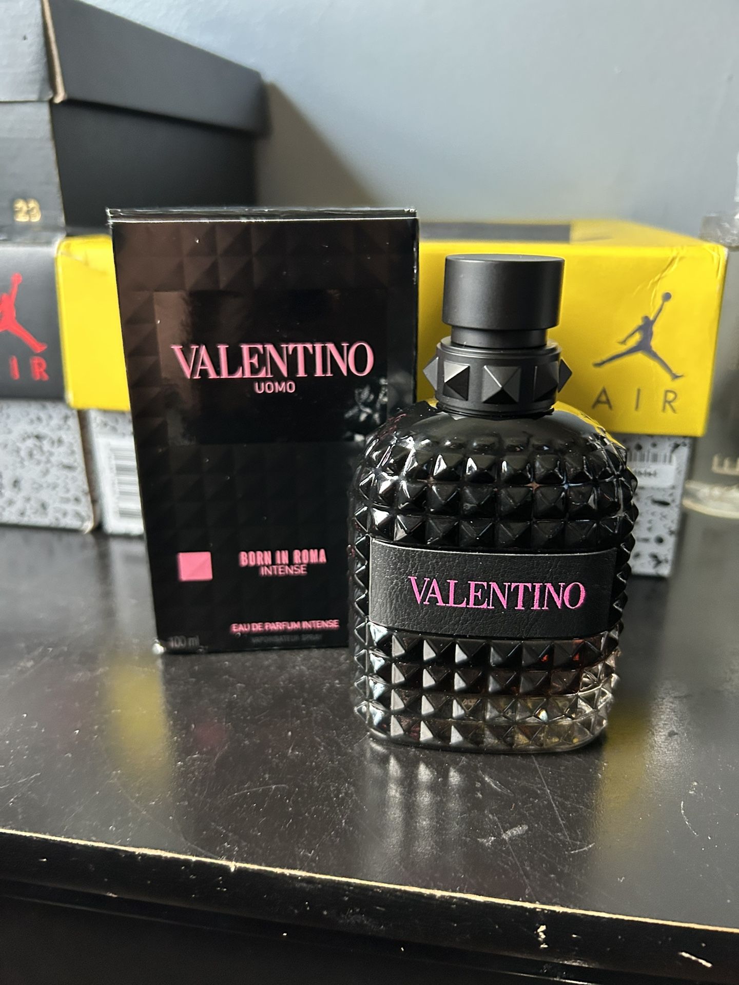 valentino born in roma intense
