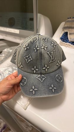 Lv Hat