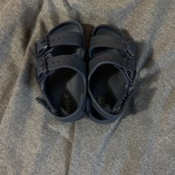 toddler sandals 