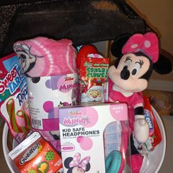 Minnie Mouse Gift Basket 