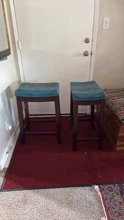 Set of 2 Teal Leather Saddle Bar Stools