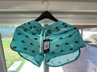 Women’s board shorts
