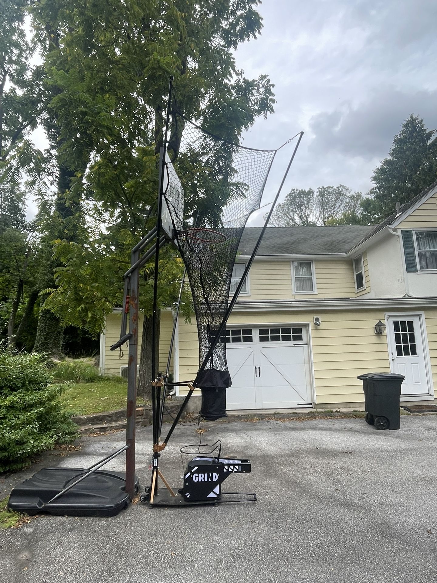 Grind Basketball Shooting Machine