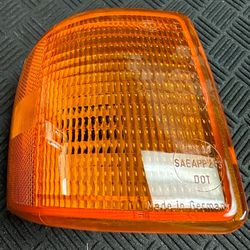 HELLA Front RH Side Marker Lamp - #813-953-050 / 67498 -Fits Audi 4000, & others