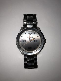 Nixon watch