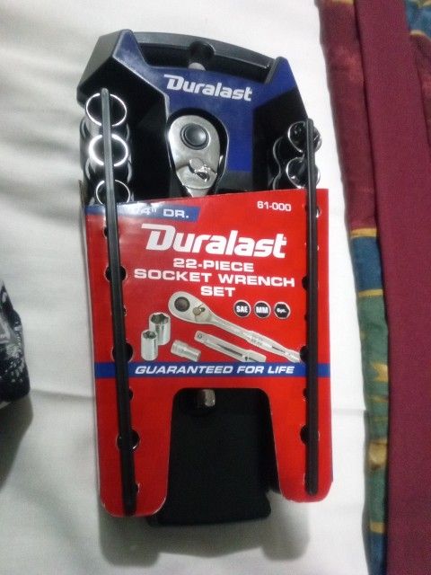 Duralast 22 Piece Socket Wrench Set