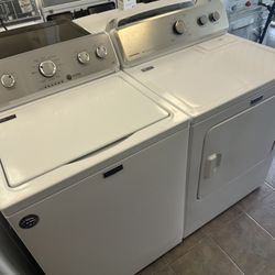 Maytag Washer And Electric Dryer Set 