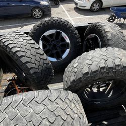 2019 Jeep Rubicon Factory Wheels