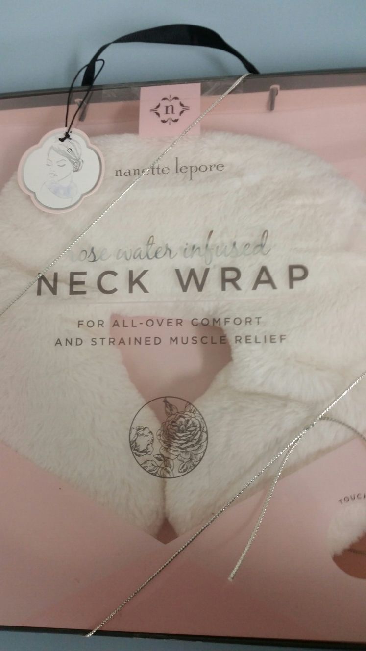 Neck wrap BNIB $15