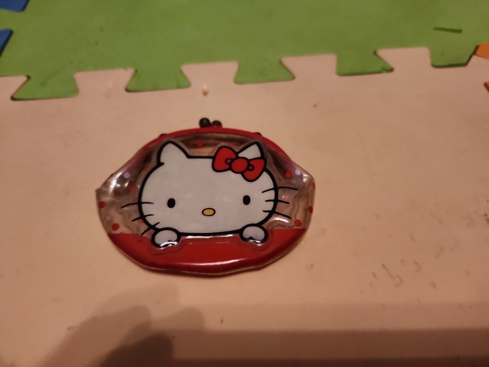 Vintage 1976 HELLO KITTY Change Purse