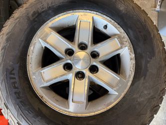 GMC Alloy Wheel with All-Terrain Tire
