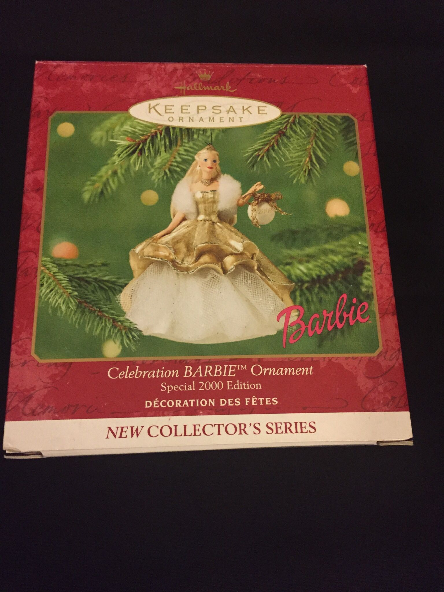Hallmark Holiday Barbie 2000 Ornament