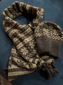 Knitted Winter Scarf & Hat Set – Brown & Beige