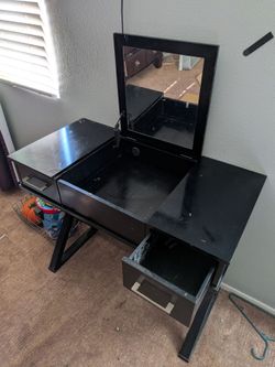 Black wood vanity table