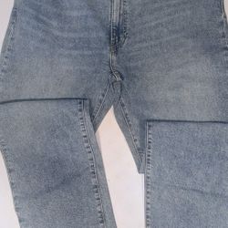 New men Levi's 42x32  jeans