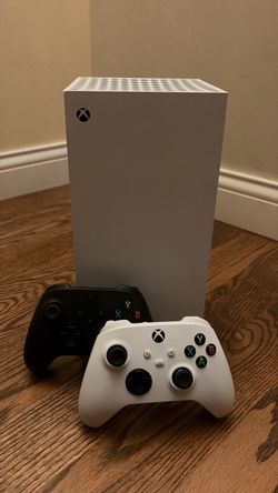Xbox Series X (Like new)