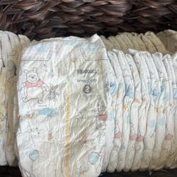 Huggies Snugglers Size 2 Diapers (55) Count 