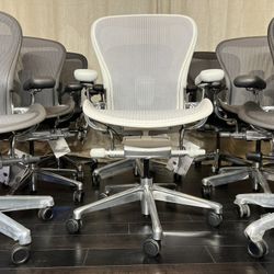 BRAND NEW HERMAN MILLER AERON
