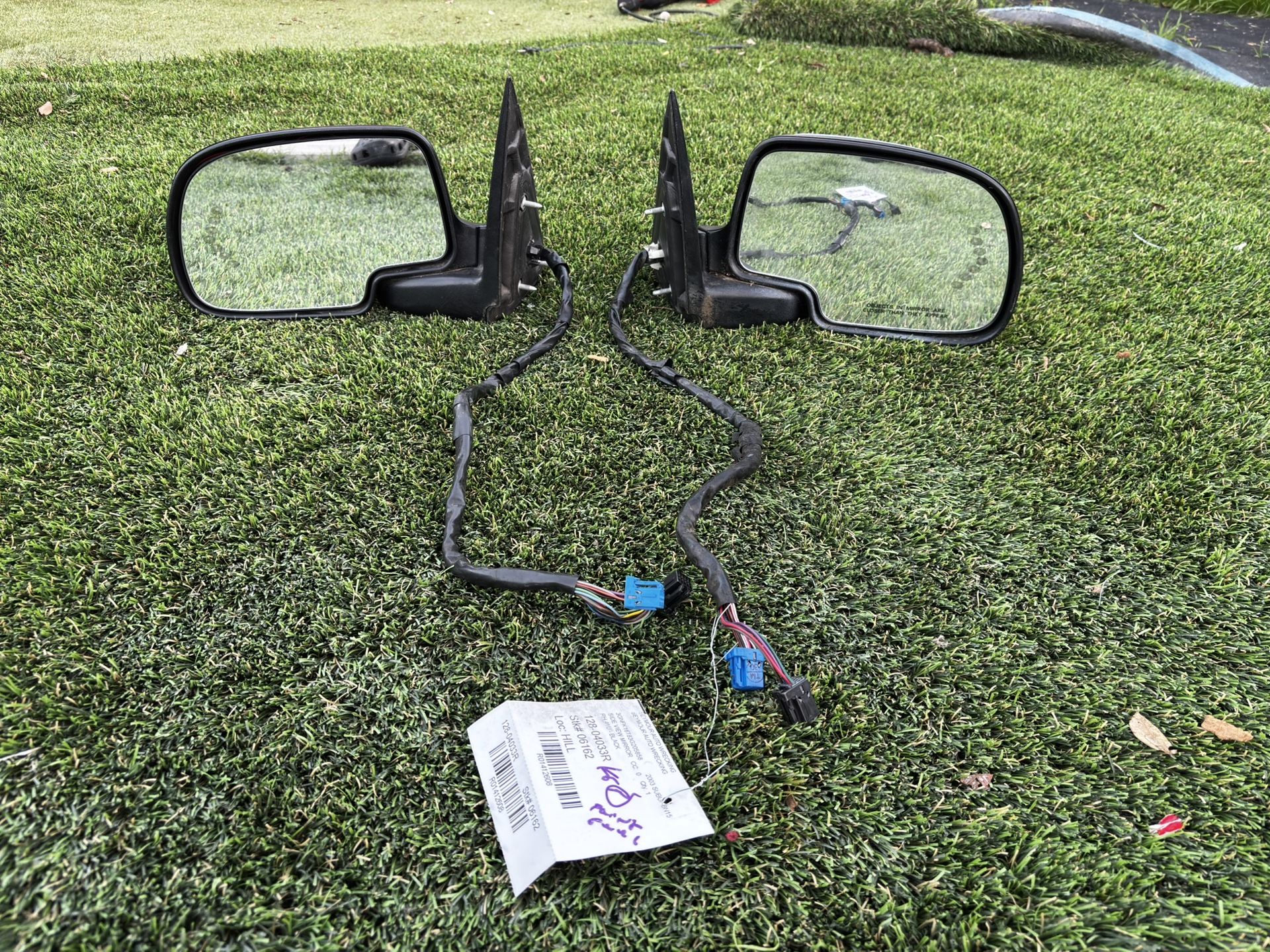 03-06 Power Fold Mirrors With Turn Signal Light And Puddle Light