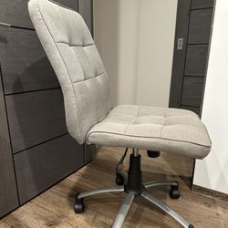 Desk chair