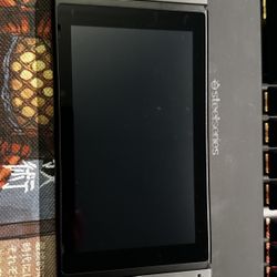 Nintendo Switch 1 + Joycon