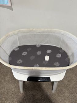 4 Moms Mamaroo Sleep Bassinet