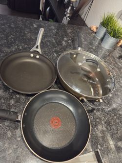 Calphalon and T-fal Non-Stick Frying Pan assortment