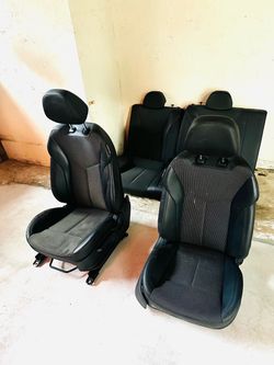 Set of seats  jeep wrangler 2016
