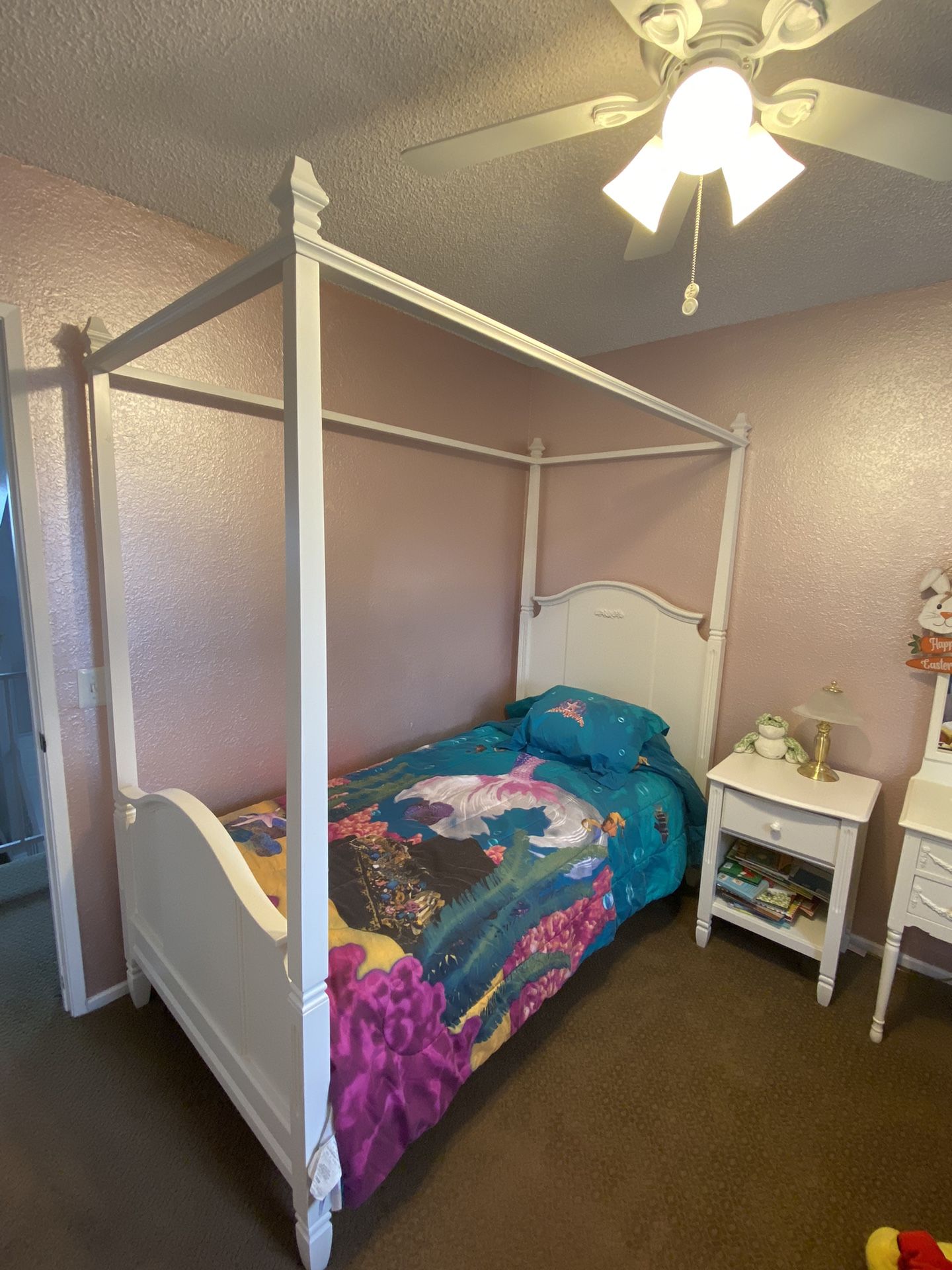 Kid Bedroom Set (Pottery Barn)