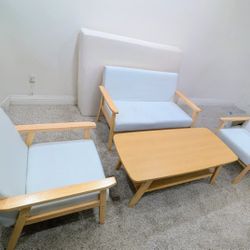 Set of 3 chairs and 1 coffee table
