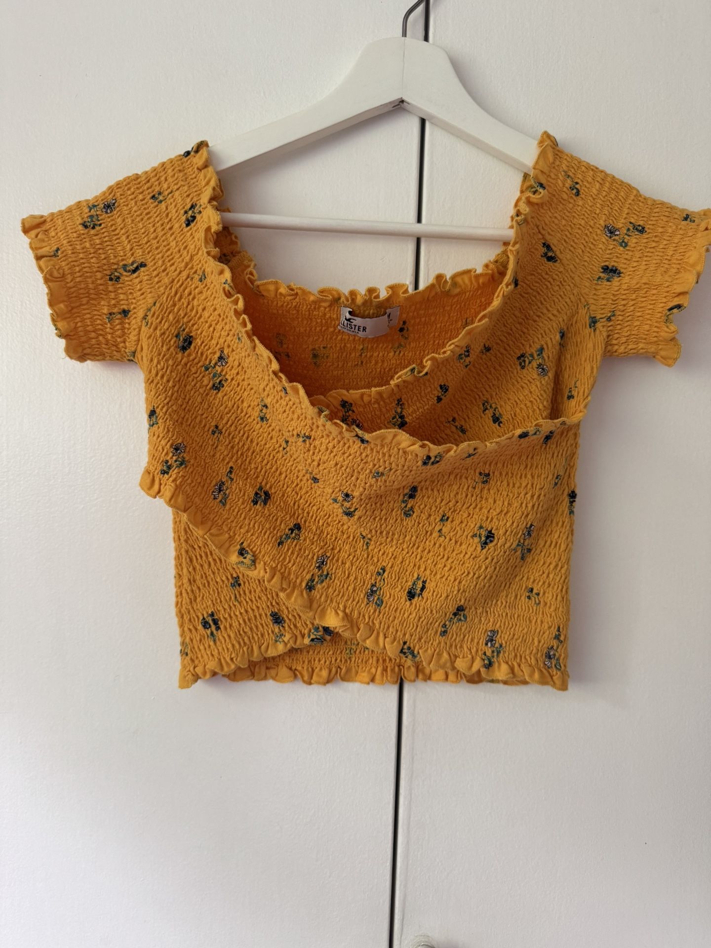 Hollister Crop Top