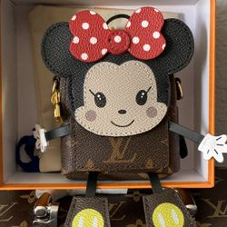 Keychain & Crossbody W/box 